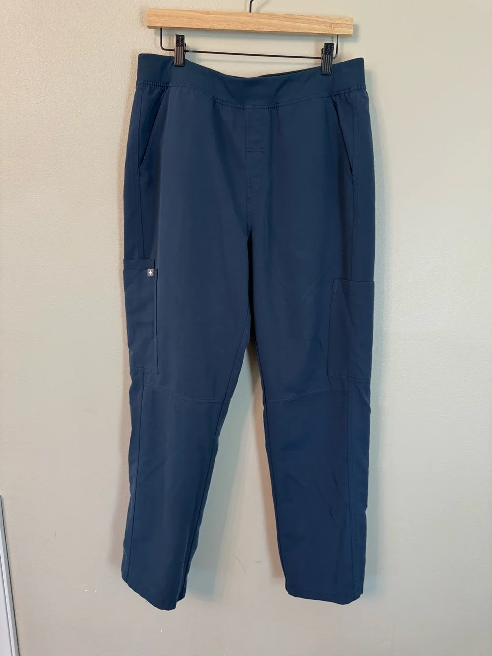 FIGS Axim Cargo Scrub Pants Dark Harbor Size L Straight Leg